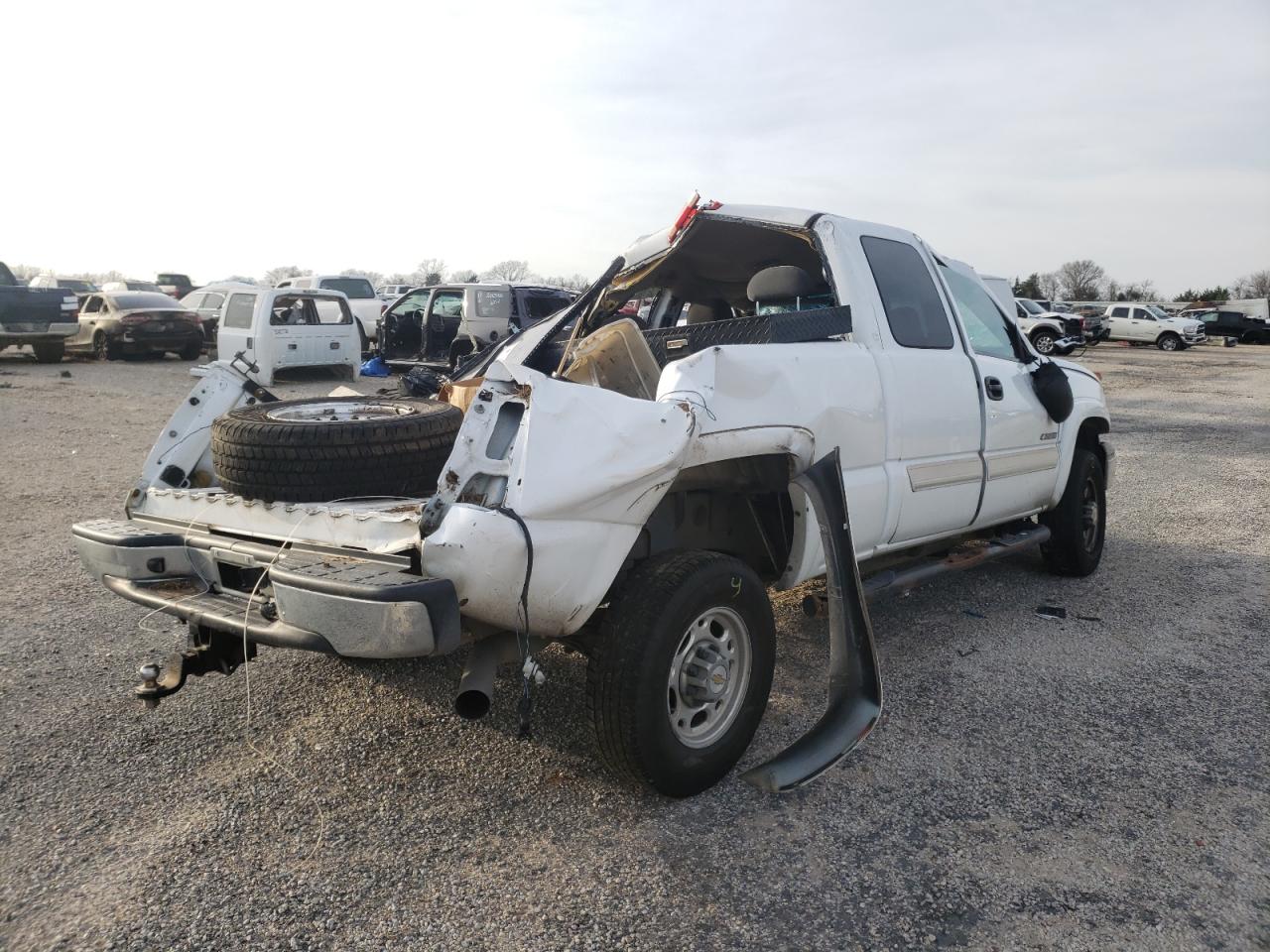 Photo 4 from auction – 2005 CHEVROLET SILVERADO with VIN 1GCHC29U95E173506