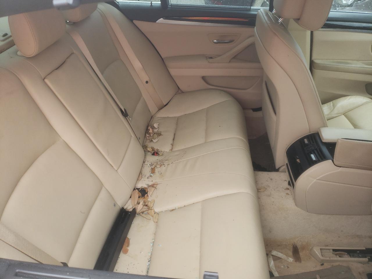 Photo 6 from auction – 2011 BMW 528 I with VIN WBAFR1C59BC750203