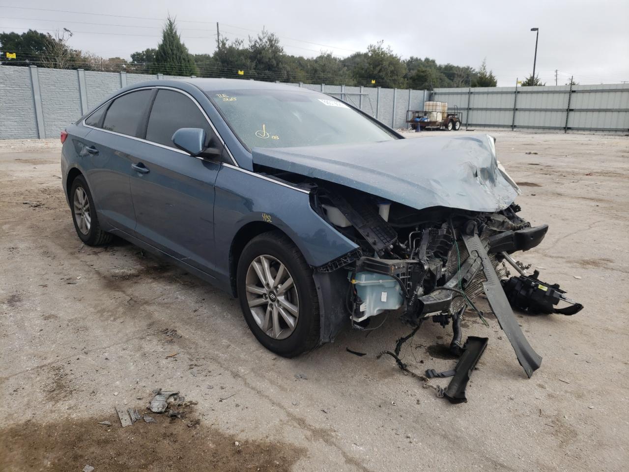 HYUNDAI SONATA SE 2016 with VIN 5NPE24AF3GH359737 - Photo from auction