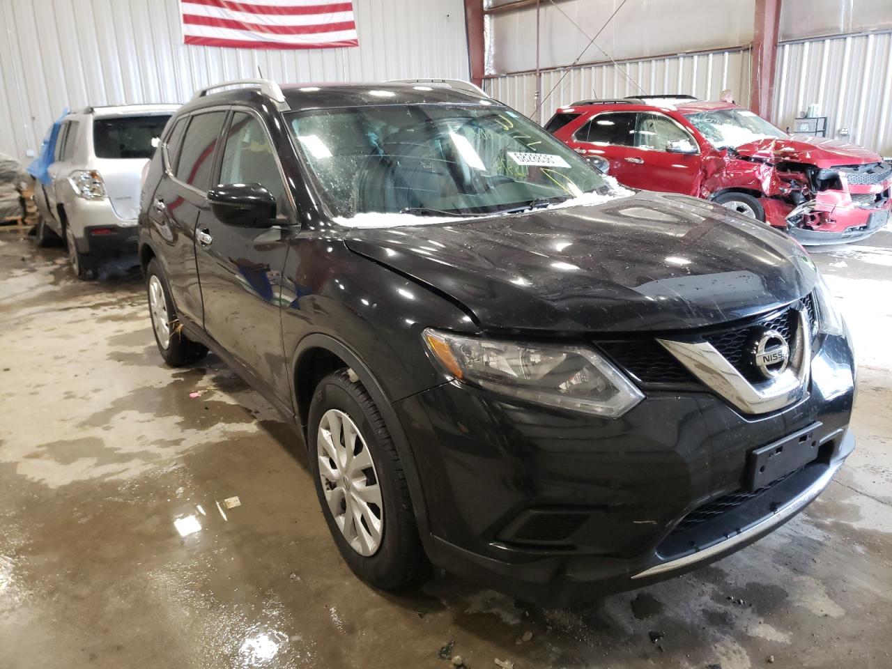NISSAN ROGUE S 2016 with VIN KNMAT2MVXGP602337 - Photo from auction
