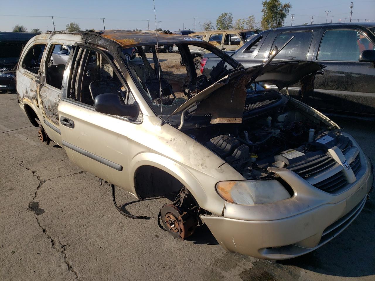 DODGE GRAND CARA 2006 with VIN 1D4GP24R86B553848 - Photo from auction