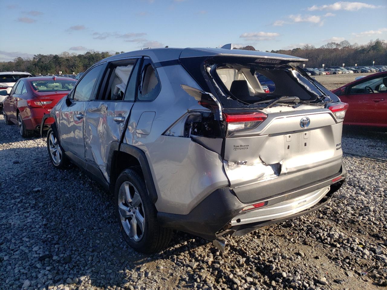 Photo 3 from auction – 2019 TOYOTA RAV4 LIMIT with VIN 2T3DWRFV0KW043646