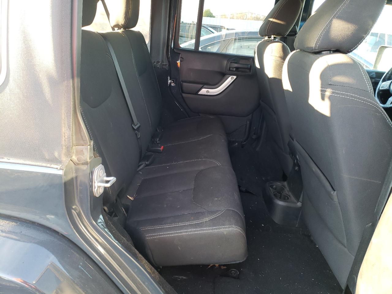 Photo 6 from auction – 2016 JEEP WRANGLER U with VIN 1C4BJWEG9GL263501
