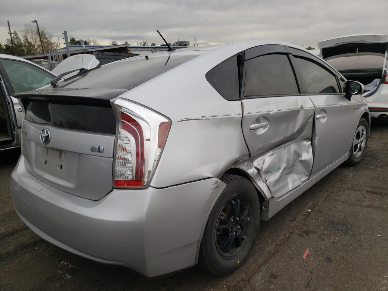 Photo 4 from auction – 2013 TOYOTA PRIUS with VIN JTDKN3DU0D5600194