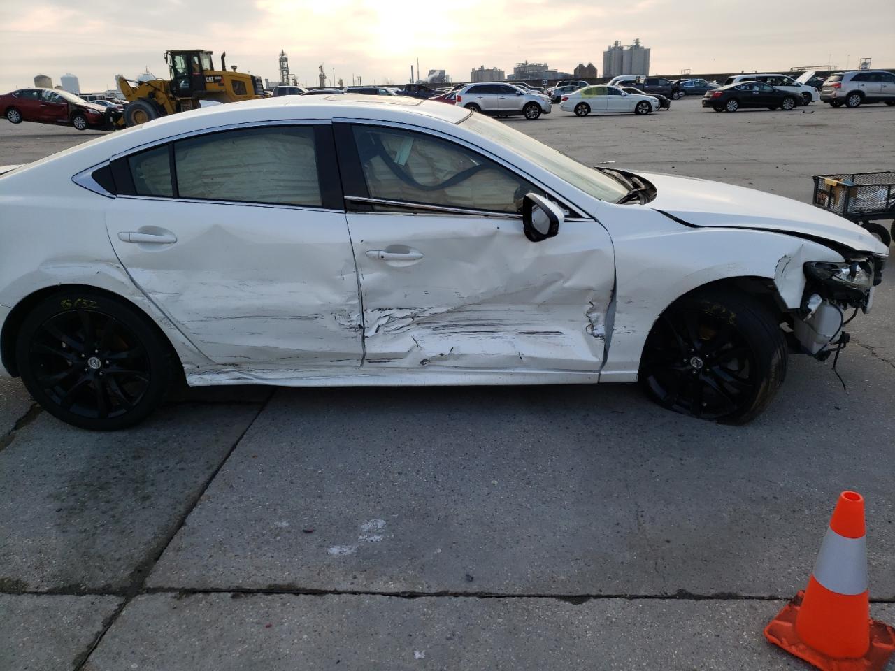 Photo 9 from auction – 2015 MAZDA 6 TOURING with VIN JM1GJ1V51F1194000
