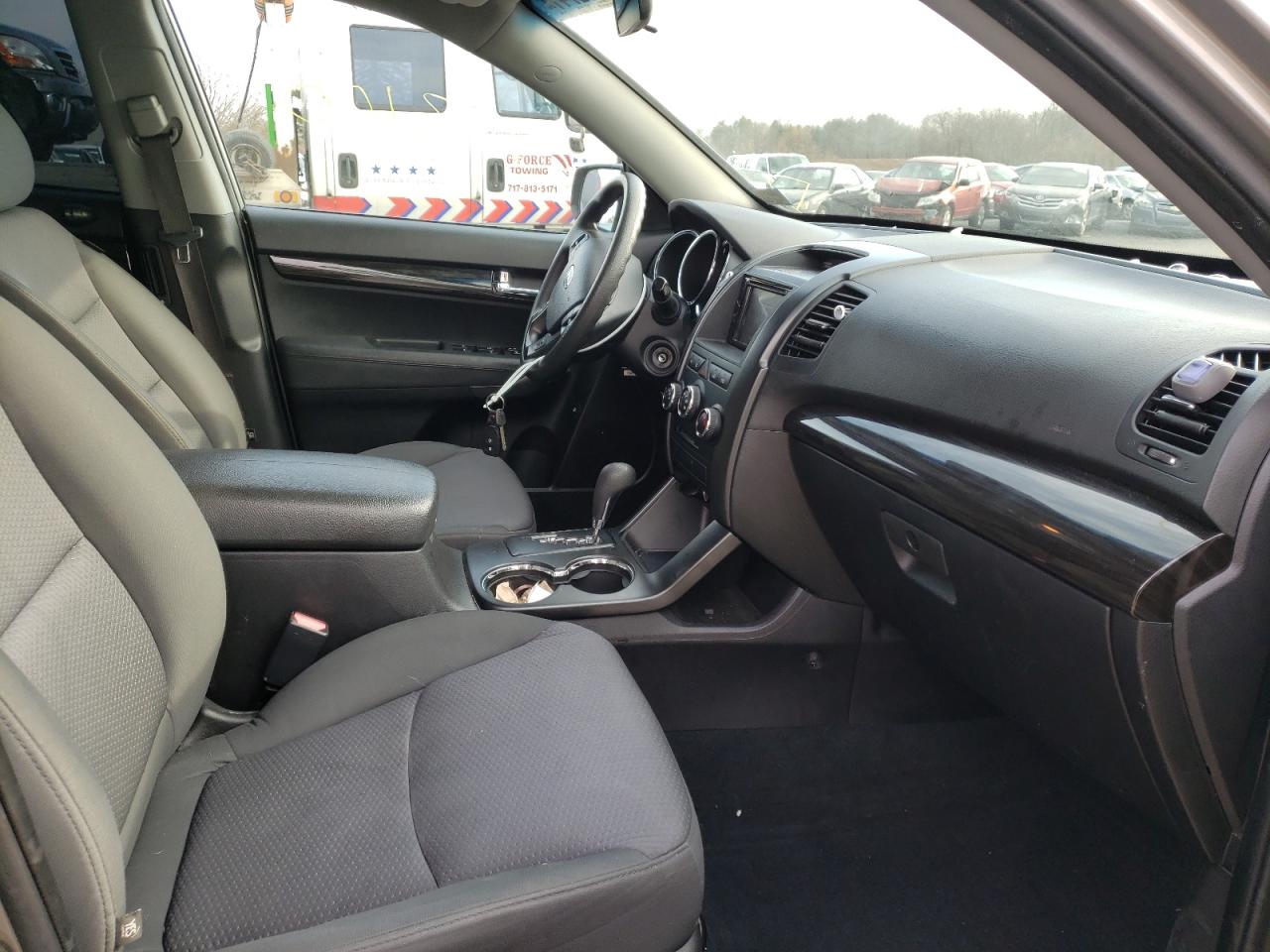 Photo 5 from auction – 2012 KIA SORENTO BA with VIN 5XYKT3A17CG188491