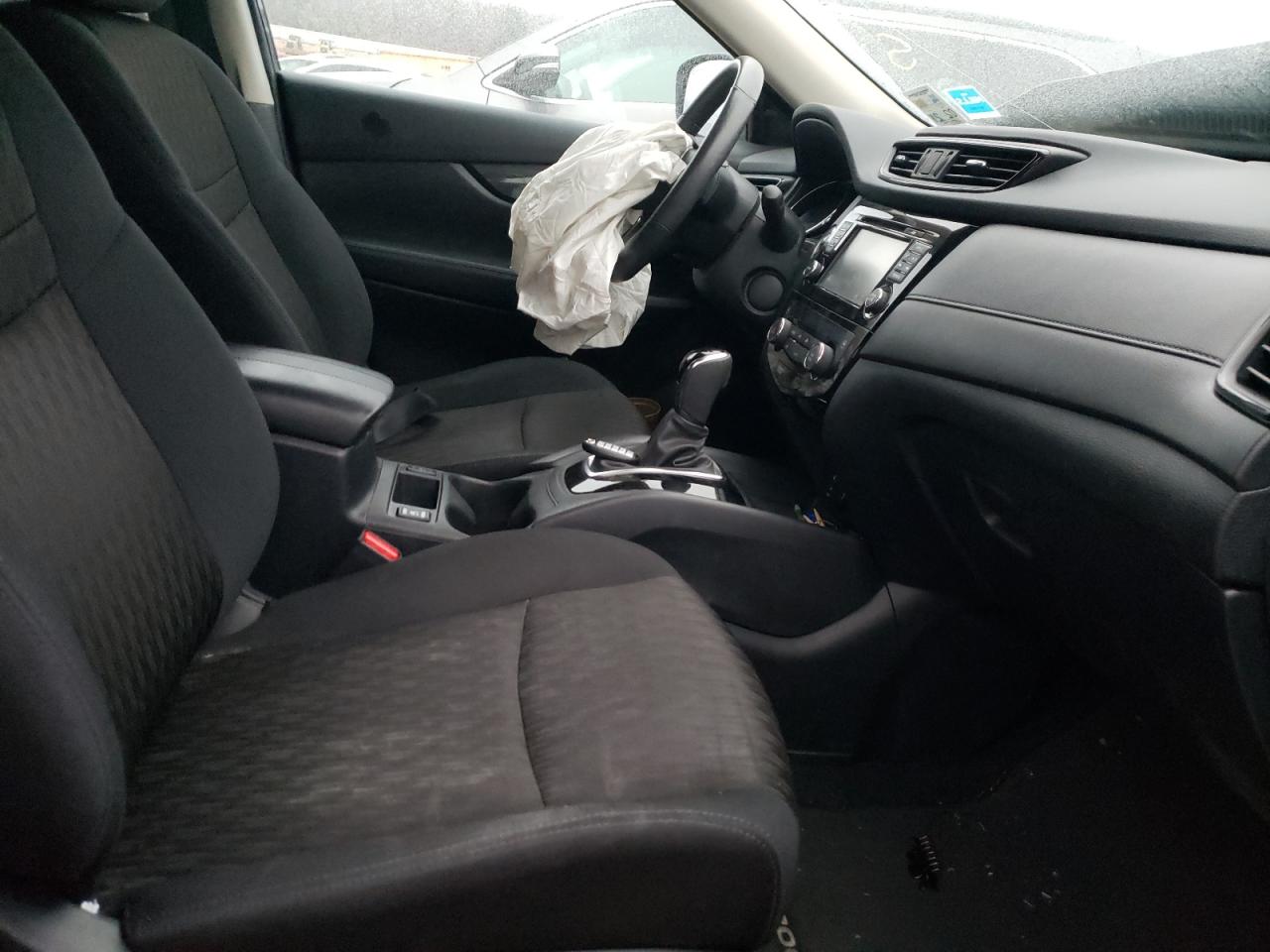 Photo 5 from auction – 2017 NISSAN ROGUE S with VIN 5N1AT2MT4HC832197
