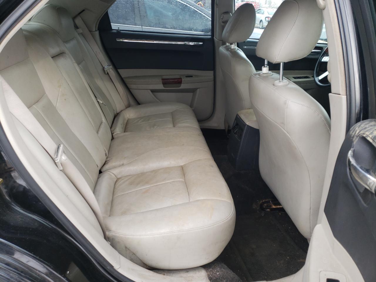 Photo 6 from auction – 2005 CHRYSLER 300 with VIN 2C3JA53G05H135431