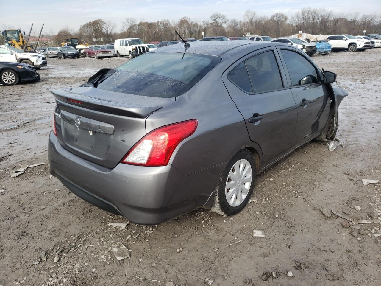 Photo 4 from auction – 2017 NISSAN VERSA S with VIN 3N1CN7AP7HL810732