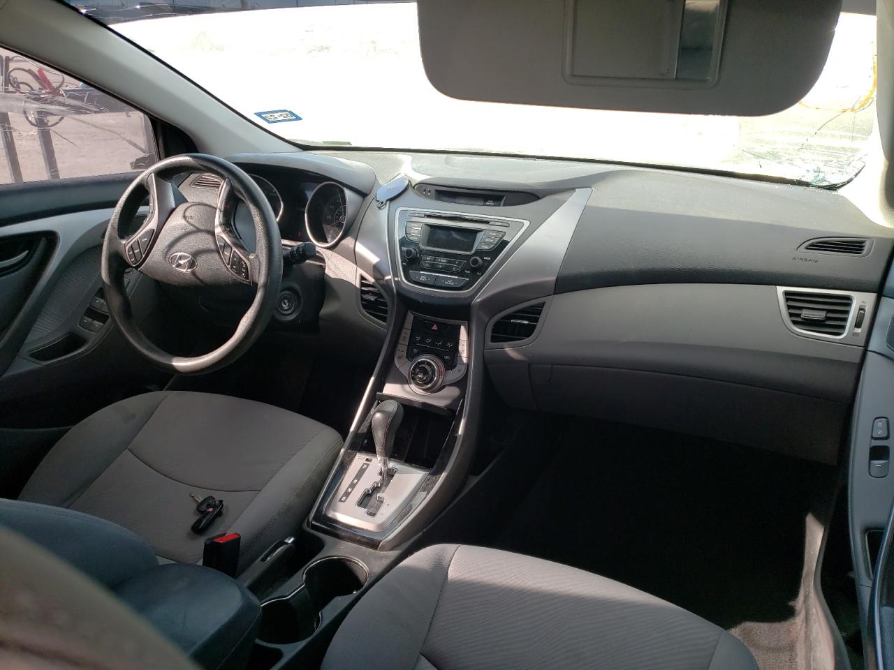 Photo 9 from auction – 2013 HYUNDAI ELANTRA with VIN KMHDH4AE2DU853411