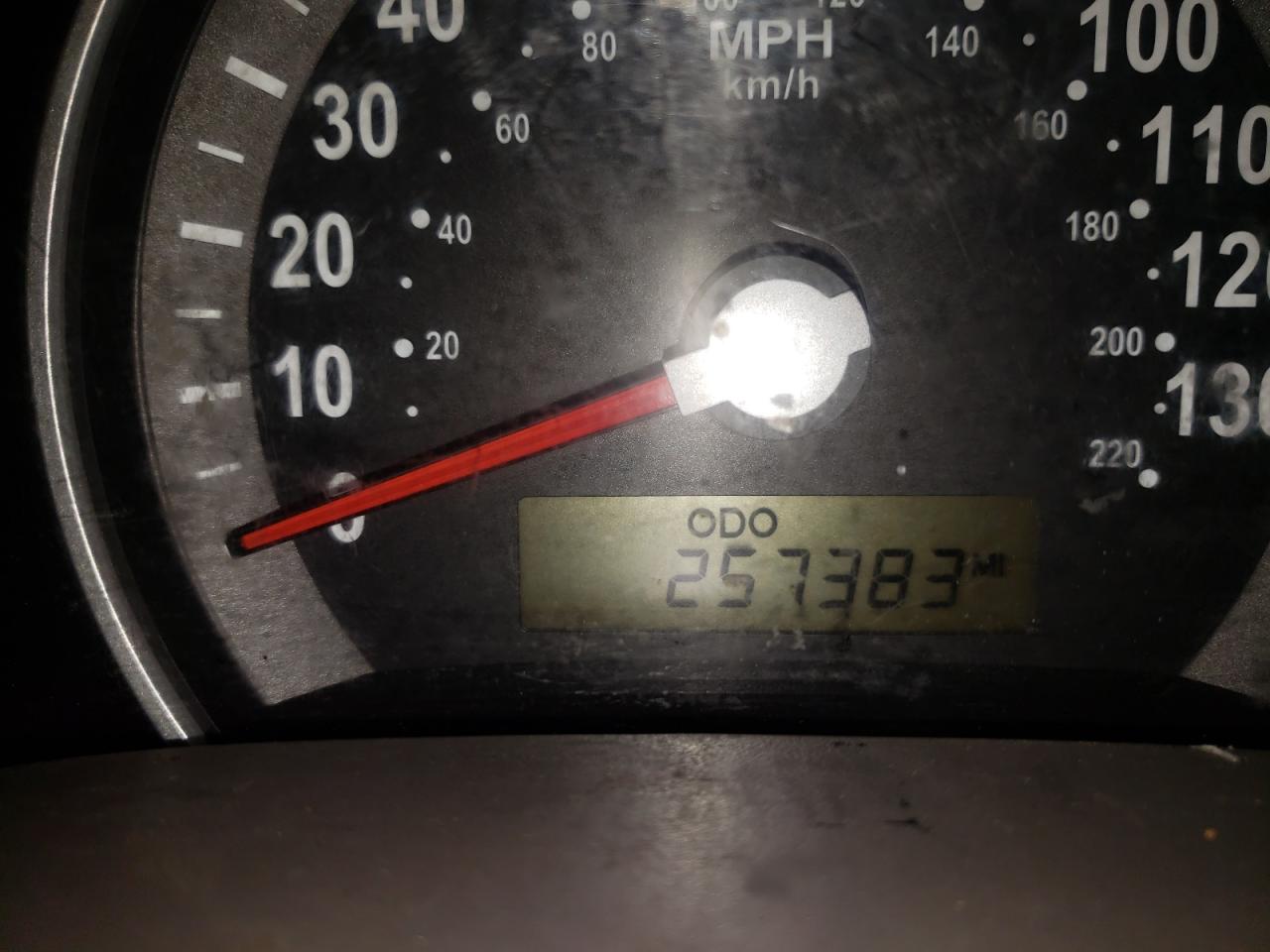 Photo 8 from auction – 2008 KIA SEDONA EX with VIN KNDMB233686255872