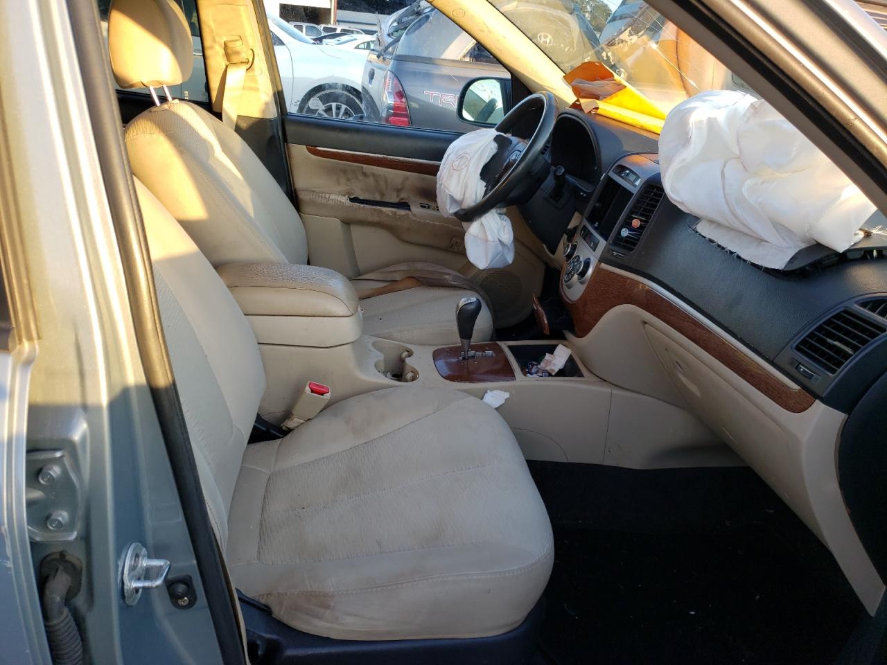 Photo 5 from auction – 2008 HYUNDAI SANTA FE G with VIN 5NMSG13D38H226893
