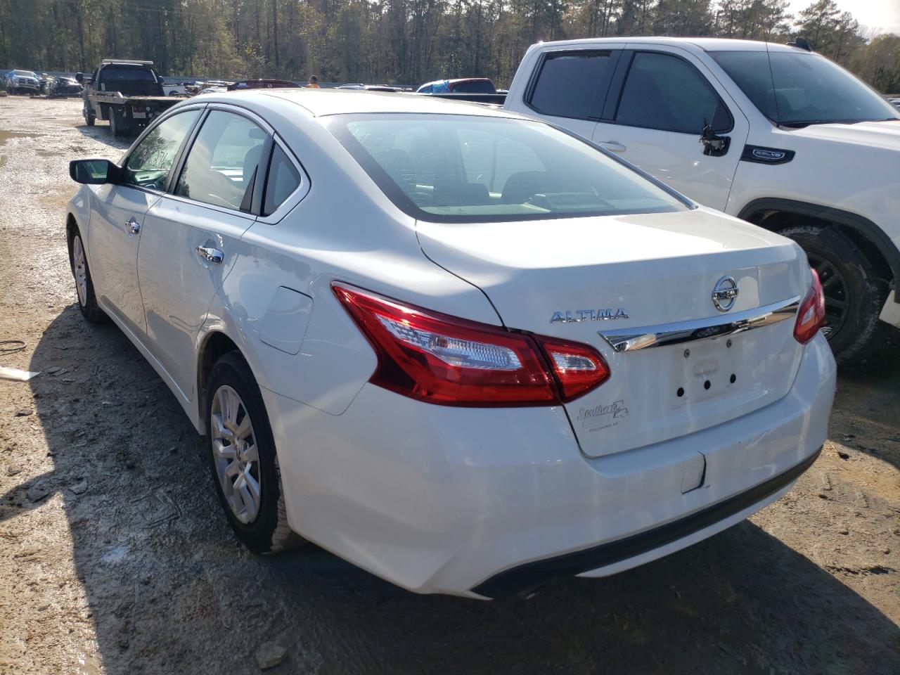 Photo 3 from auction – 2017 NISSAN ALTIMA 2.5 with VIN 1N4AL3AP0HC203219