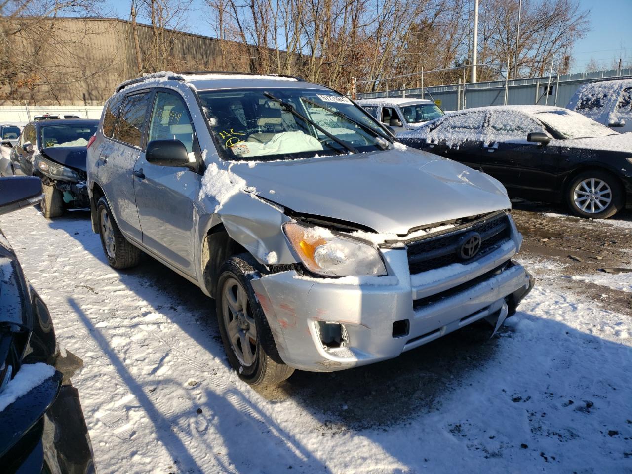 TOYOTA RAV4 2010 z numerem VIN JTMJF4DV2A5025454 - Zdjęcie z aukcji