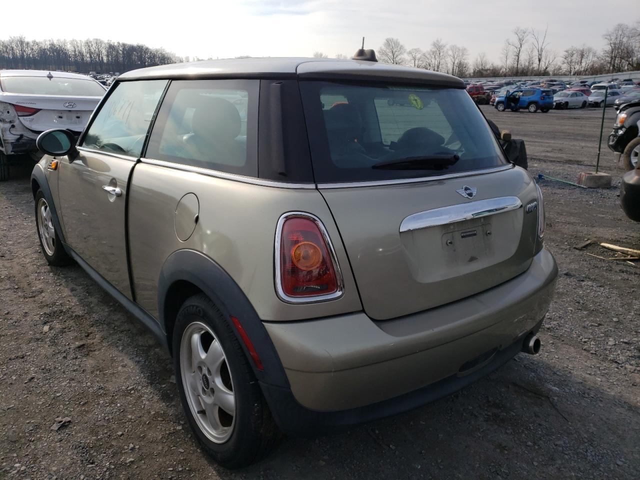 Photo 3 from auction – 2010 MINI COOPER with VIN WMWMF3C54ATZ65109