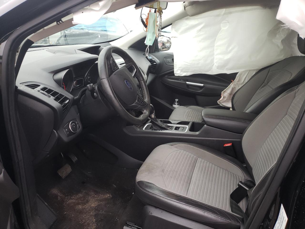 Photo 5 from auction – 2018 FORD ESCAPE SE with VIN 1FMCU0GD9JUB47546