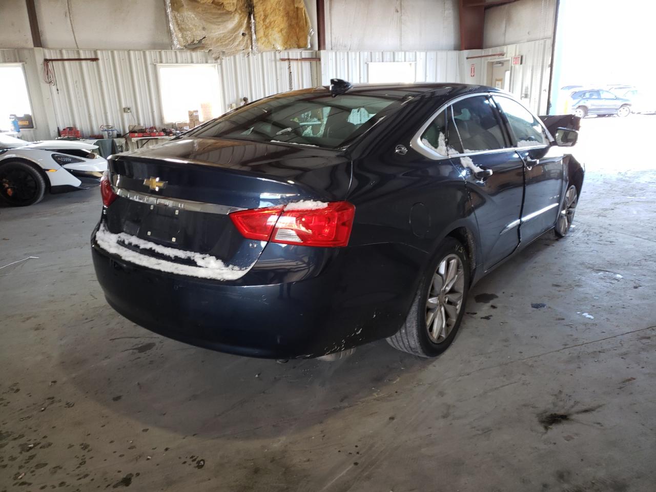 Photo 4 from auction – 2017 CHEVROLET IMPALA LT with VIN 1G1105S3XHU112178