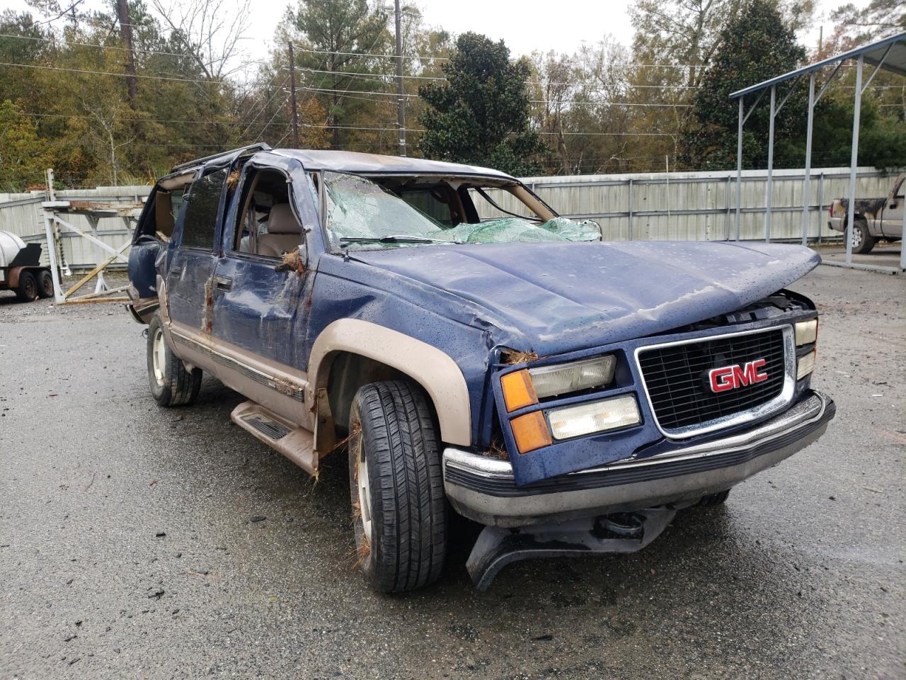 GMC SUBURBAN K 1995 with VIN 1GKFK16K2SJ701675 - Photo from auction