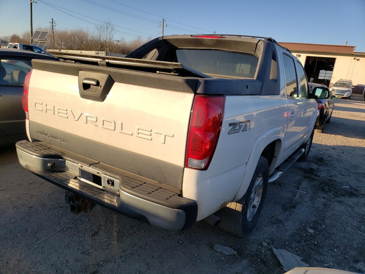 Photo 4 from auction – 2005 CHEVROLET AVALANCHE with VIN 3GNEK12Z05G160939