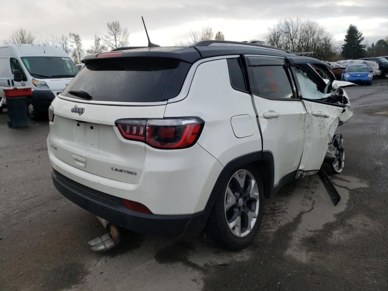 Photo 4 from auction – 2018 JEEP COMPASS LI with VIN 3C4NJDCB1JT419132
