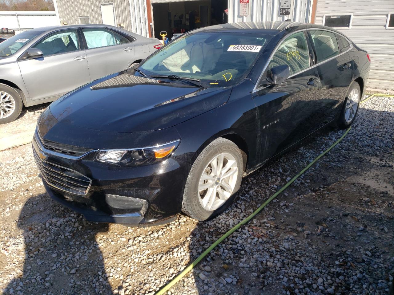 Photo 2 from auction – 2018 CHEVROLET MALIBU LT with VIN 1G1ZD5ST0JF202974