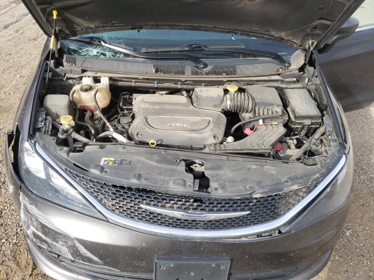 Photo 7 from auction – 2017 CHRYSLER PACIFICA L with VIN 2C4RC1CG6HR835888