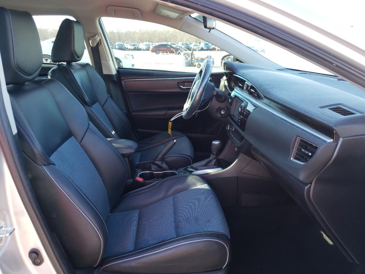 Photo 5 from auction – 2016 TOYOTA COROLLA L with VIN 5YFBURHE2GP507094