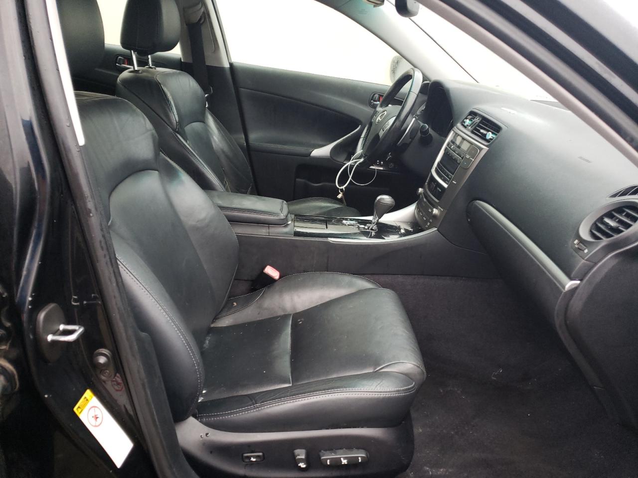 Photo 5 from auction – 2012 LEXUS IS 250 with VIN JTHBF5C28C5174647