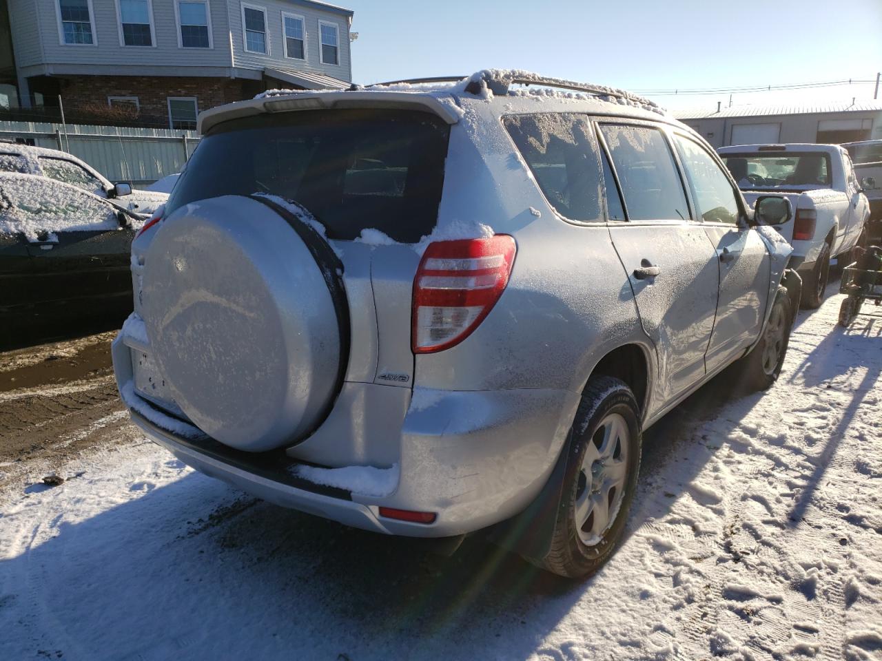 Photo 4 from auction – 2010 TOYOTA RAV4 with VIN JTMJF4DV2A5025454