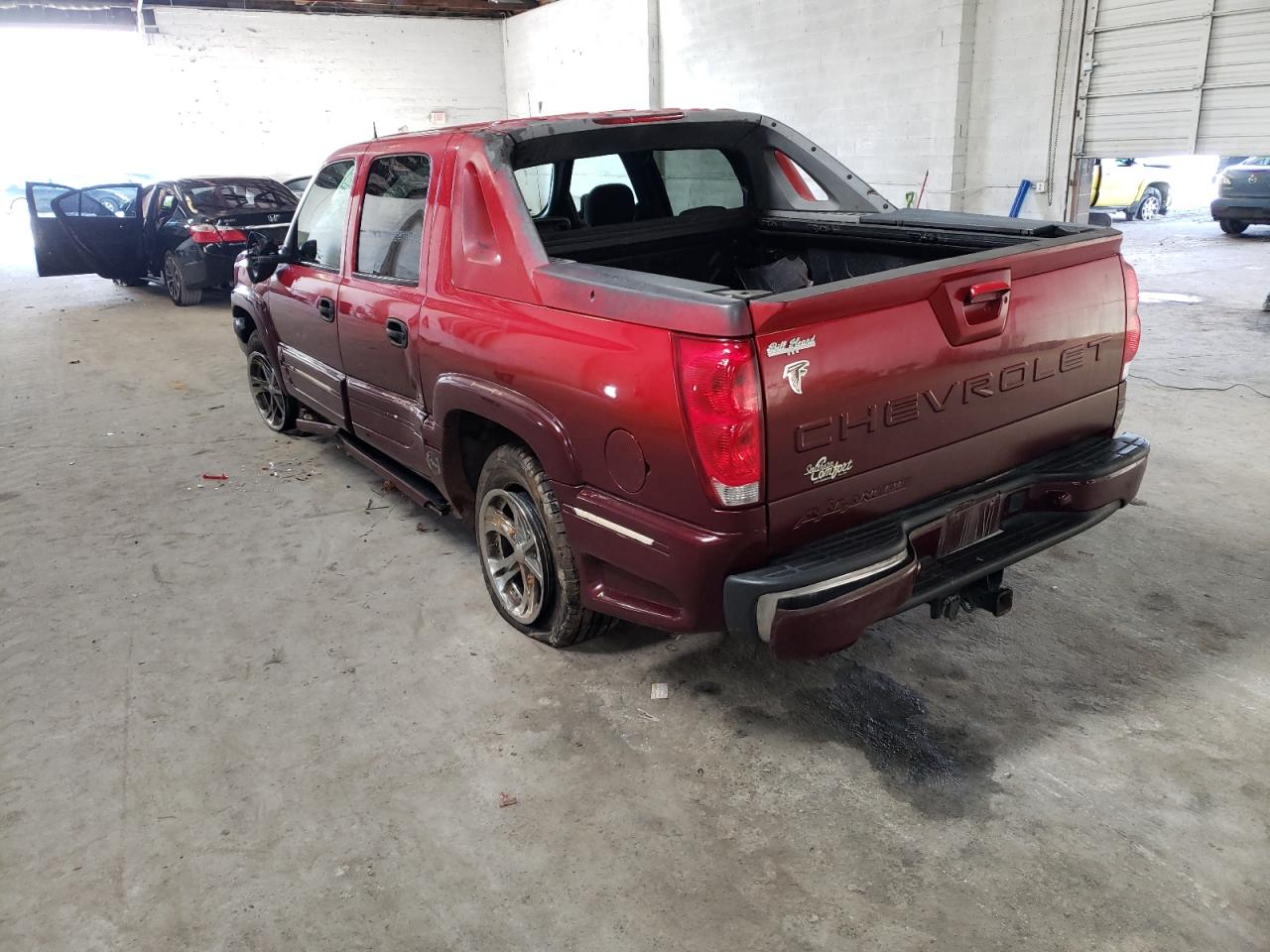 Photo 3 from auction – 2004 CHEVROLET AVALANCHE with VIN 3GNEC12TX4G185791