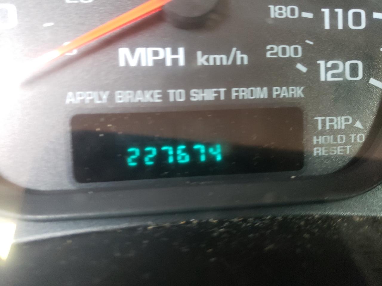 Photo 8 from auction – 2000 CHEVROLET IMPALA with VIN 2G1WF55E5Y9214289