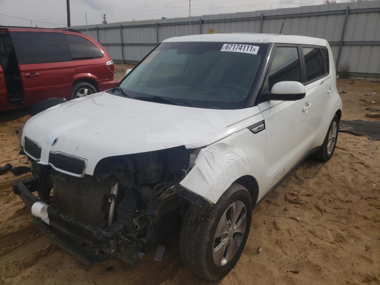 Photo 2 from auction – 2016 KIA SOUL with VIN KNDJN2A2XG7387398