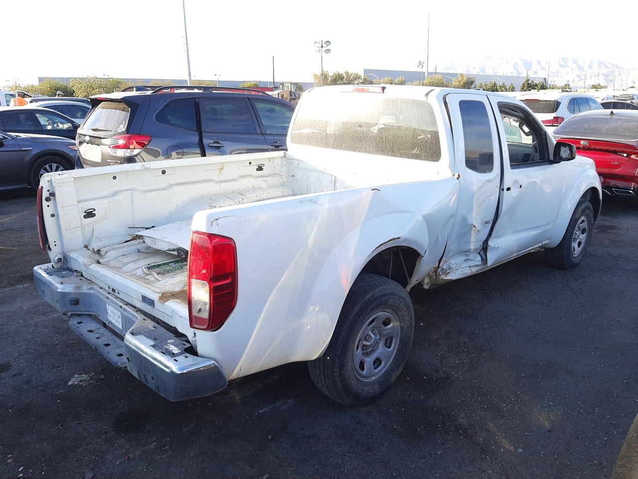 Photo 4 from auction – 2015 NISSAN FRONTIER S with VIN 1N6BD0CTXFN768452