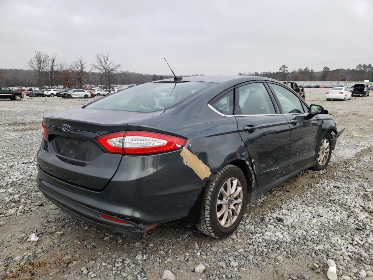 Photo 4 from auction – 2015 FORD FUSION S with VIN 3FA6P0G72FR254638