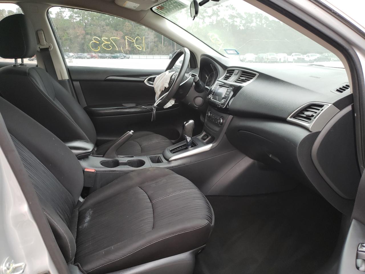 Photo 5 from auction – 2017 NISSAN SENTRA S with VIN 3N1AB7AP1HY280423