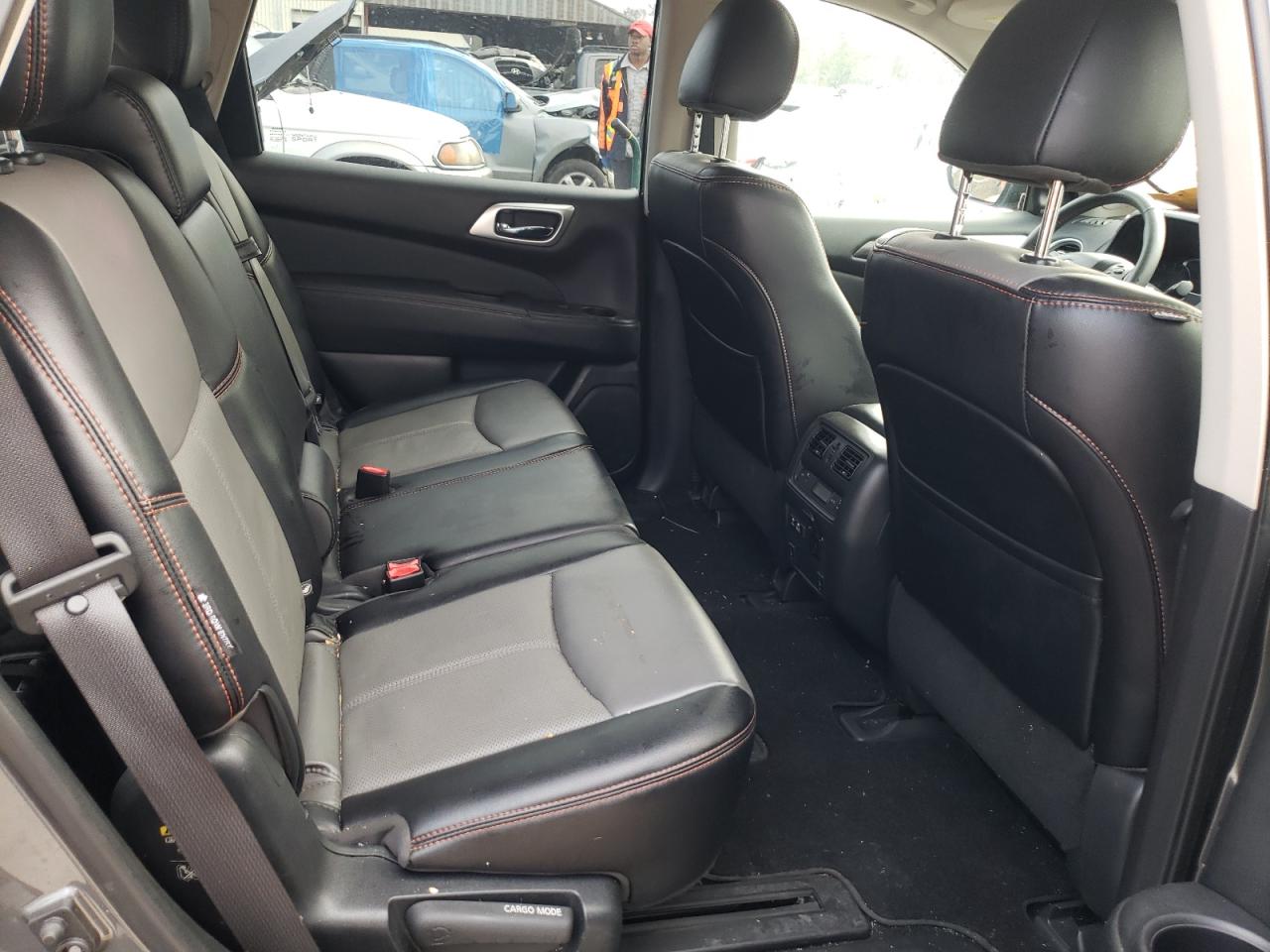 Photo 6 from auction – 2020 NISSAN PATHFINDER with VIN 5N1DR2CN5LC626152