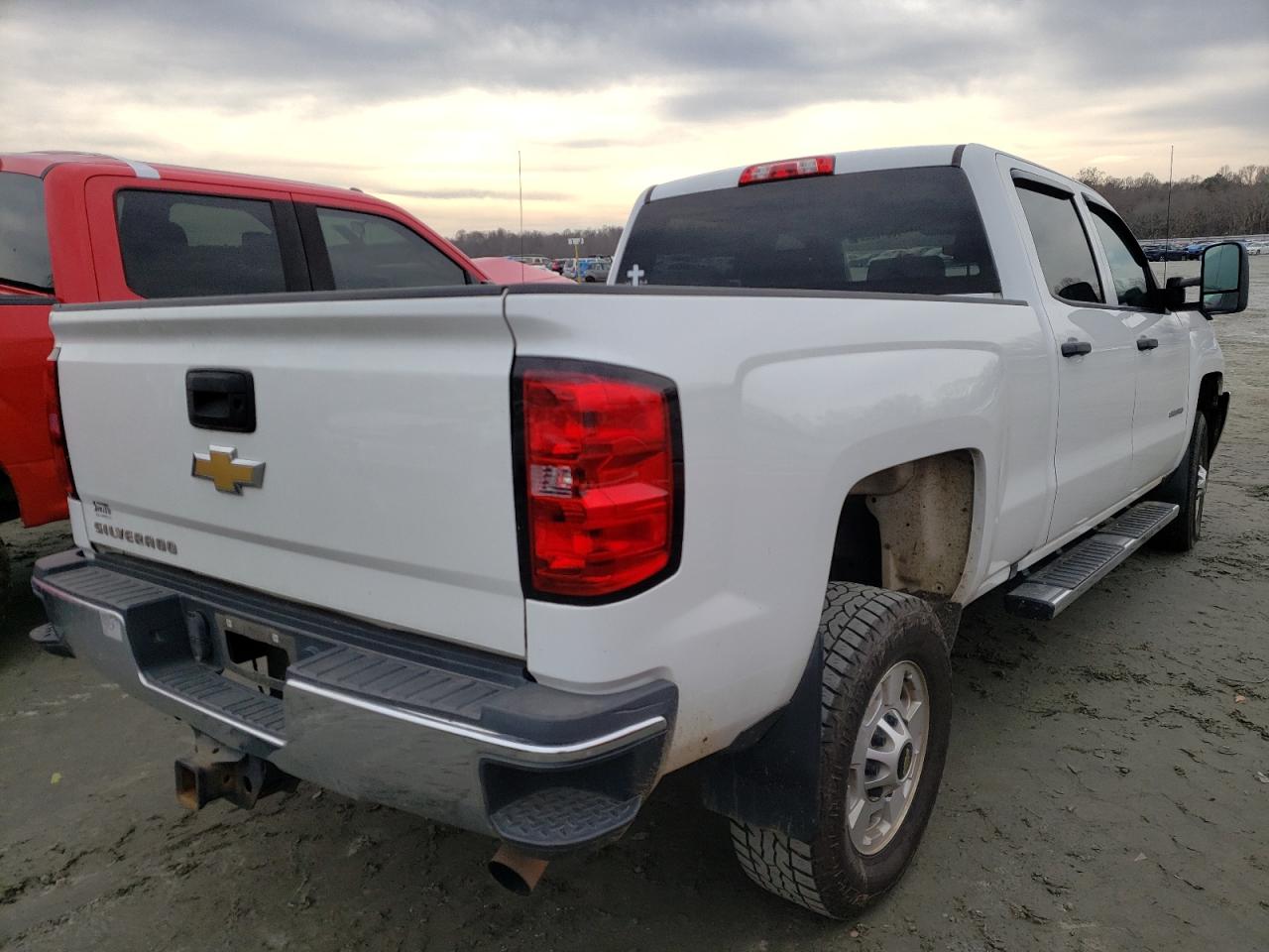 Photo 4 from auction – 2016 CHEVROLET SILVERADO with VIN 1GC1CUEG1GF242375