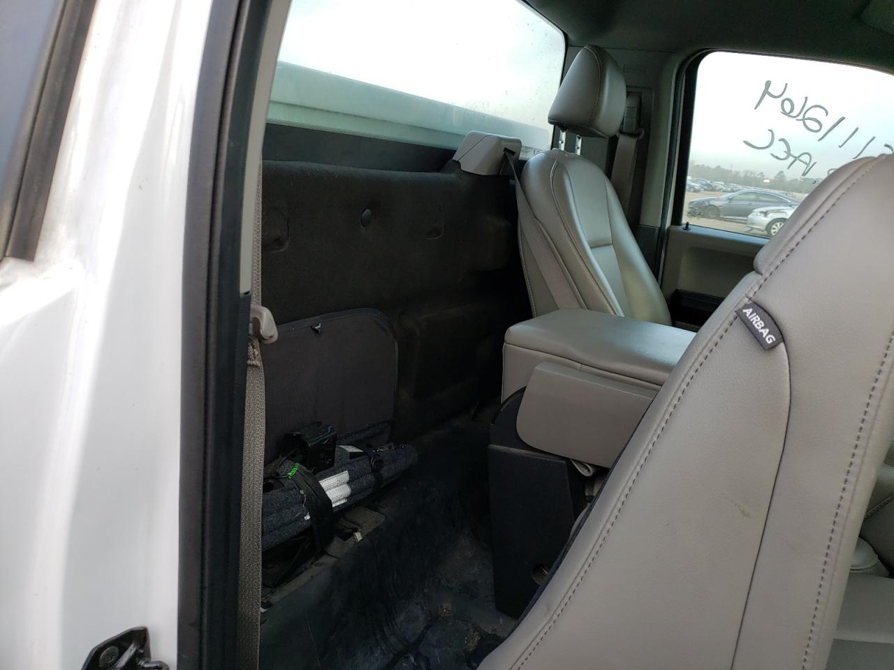 Photo 6 from auction – 2018 FORD F150 with VIN 1FTMF1CB7JKF72871