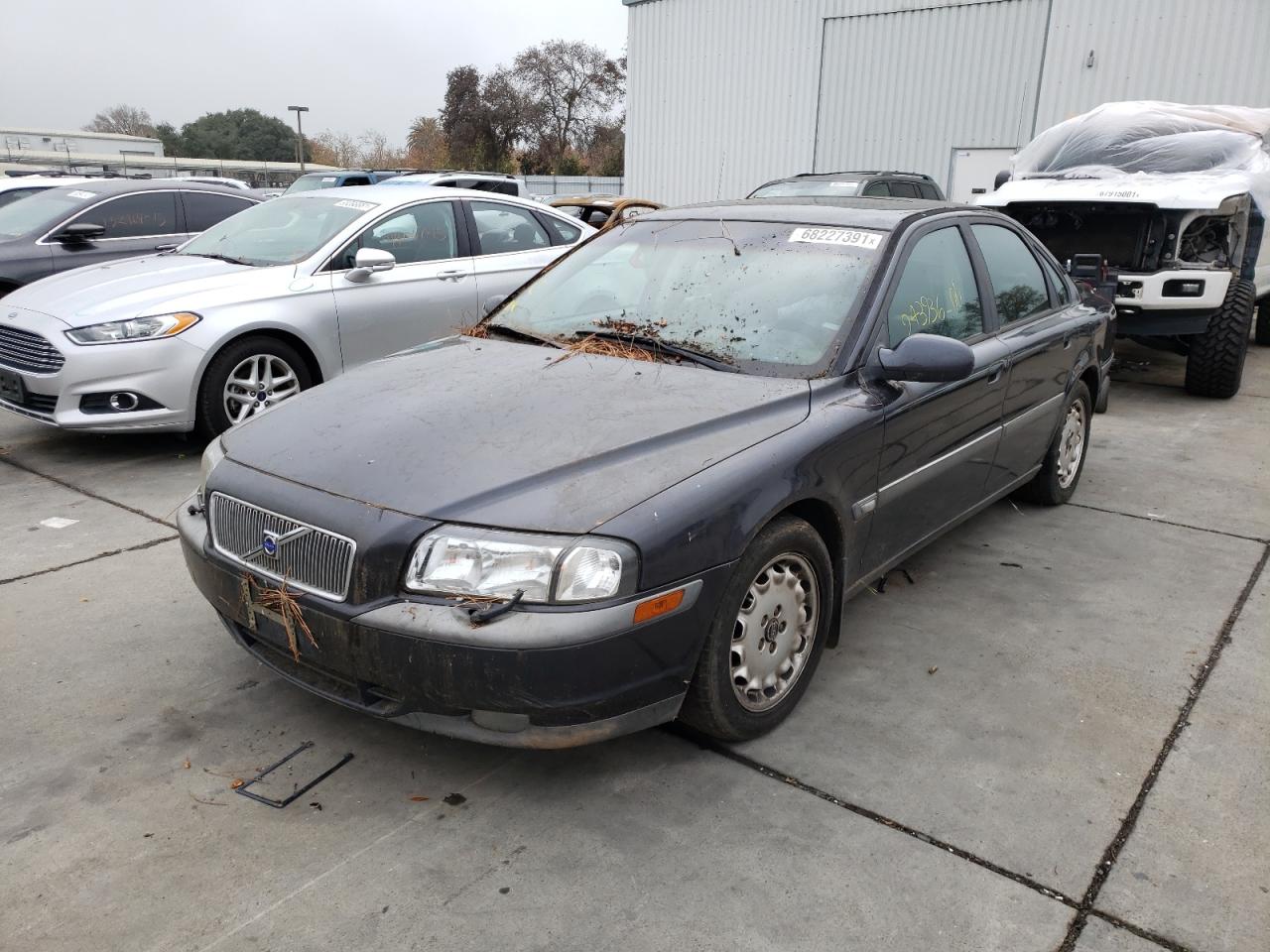 Photo 2 from auction – 2000 VOLVO S80 with VIN YV1TS94D3Y1120061