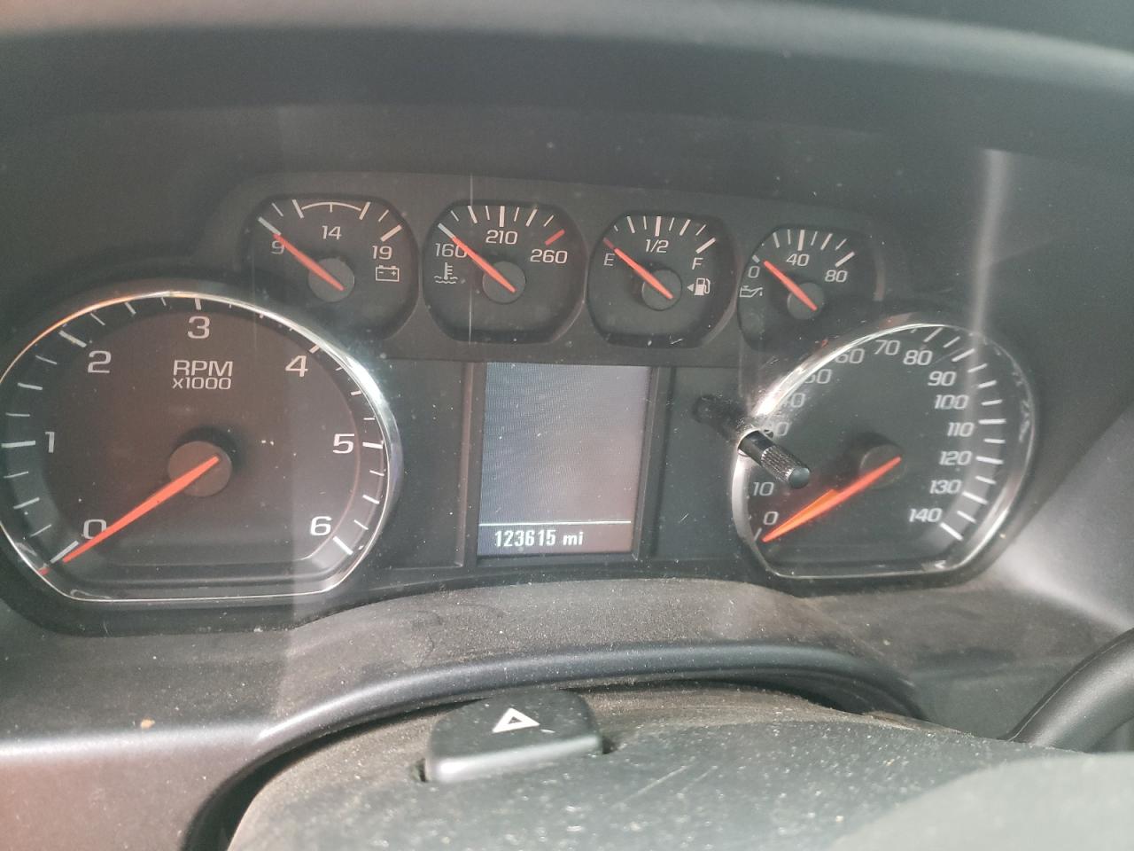 Photo 8 from auction – 2016 CHEVROLET SILVERADO with VIN 1GC1CUEG1GF242375