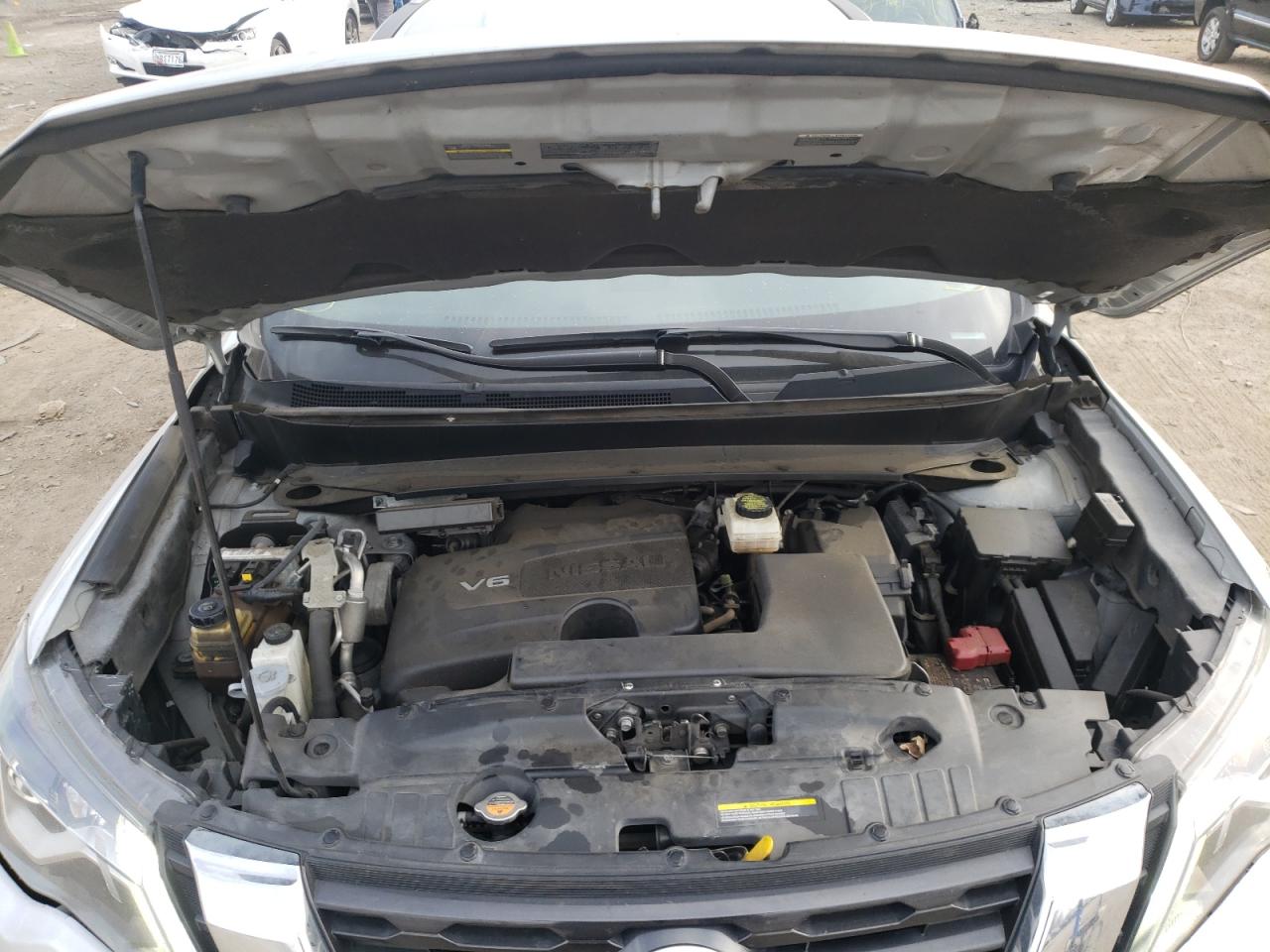 Photo 7 from auction – 2017 NISSAN PATHFINDER with VIN 5N1DR2MNXHC653515