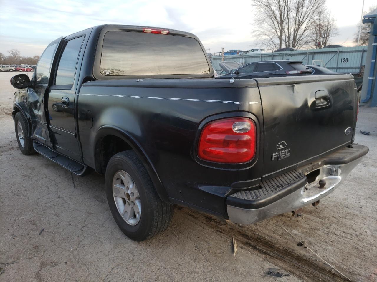 Photo 3 from auction – 2002 FORD F150 SUPER with VIN 1FTRW07L22KB40273