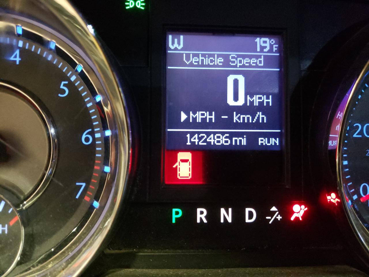 Photo 8 from auction – 2014 CHRYSLER TOWN & COU with VIN 2C4RC1BG2ER404395