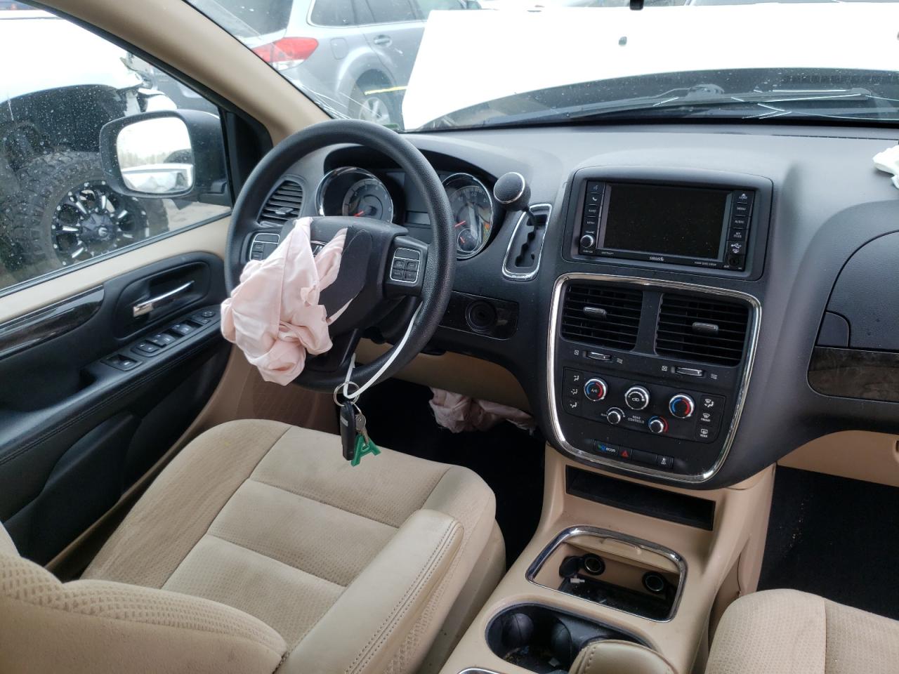 Photo 9 from auction – 2014 DODGE GRAND CARA with VIN 2C4RDGCG3ER259155