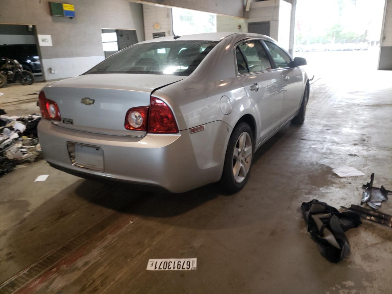 Photo 4 from auction – 2010 CHEVROLET MALIBU LS with VIN 1G1ZB5EB1A4137217