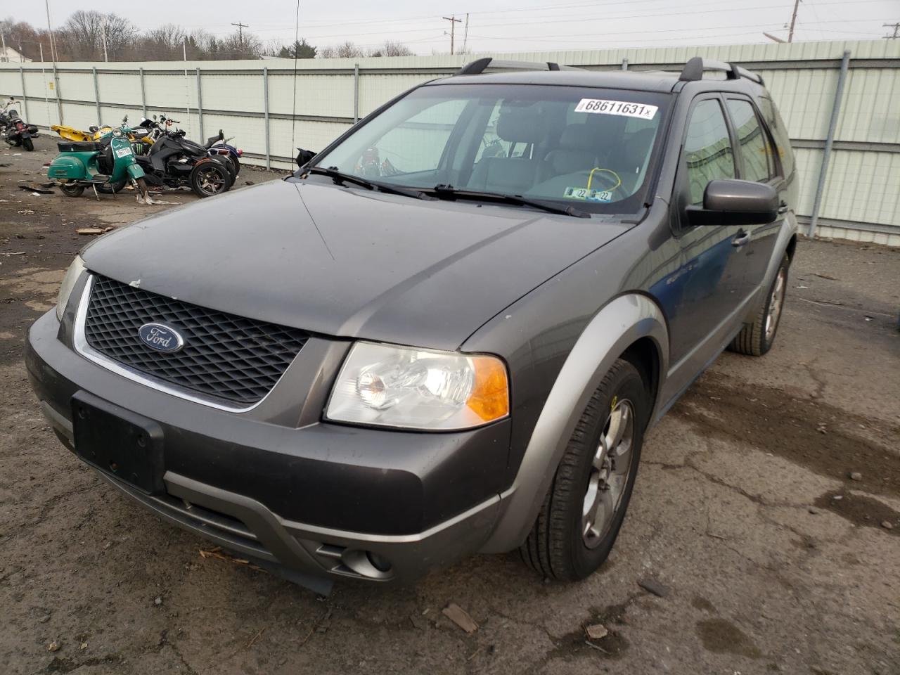 Photo 2 from auction – 2005 FORD FREESTYLE with VIN 1FMZK05145GA22550