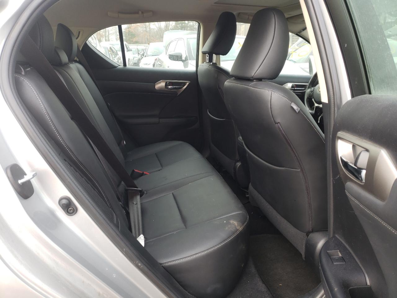 Photo 6 from auction – 2015 LEXUS CT 200 with VIN JTHKD5BH4F2239365