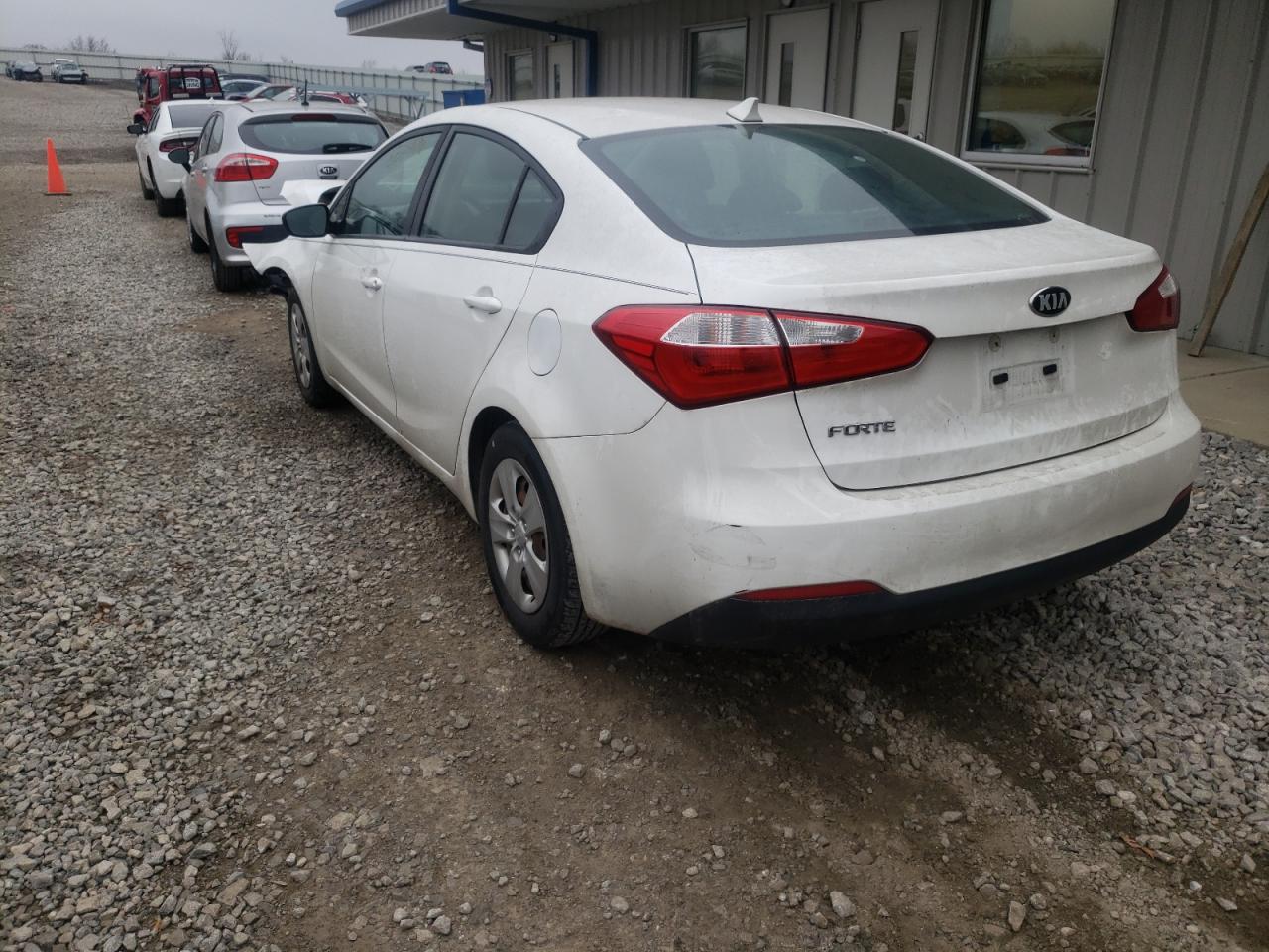 Photo 3 from auction – 2016 KIA FORTE LX with VIN KNAFK4A62G5584989