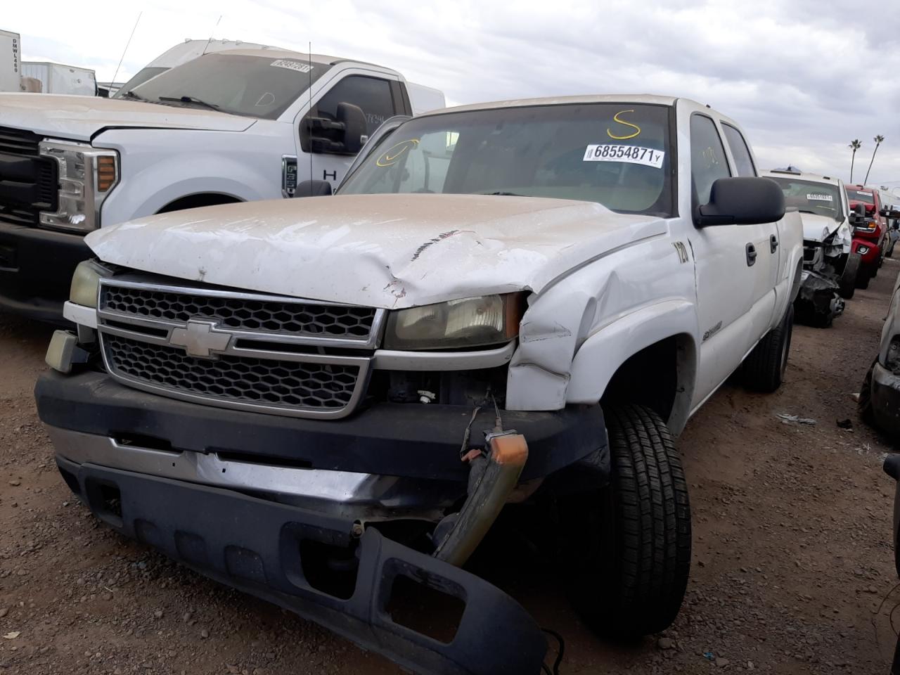 Photo 2 from auction – 2005 CHEVROLET SILVERADO with VIN 1GCHC23U25F835364