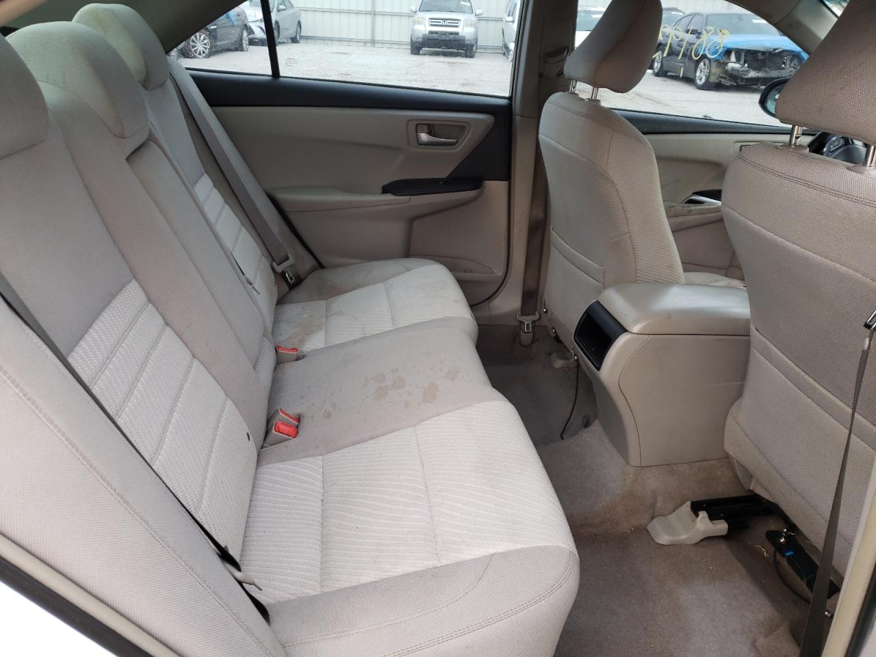 Photo 6 from auction – 2016 TOYOTA CAMRY LE with VIN 4T4BF1FK5GR569226